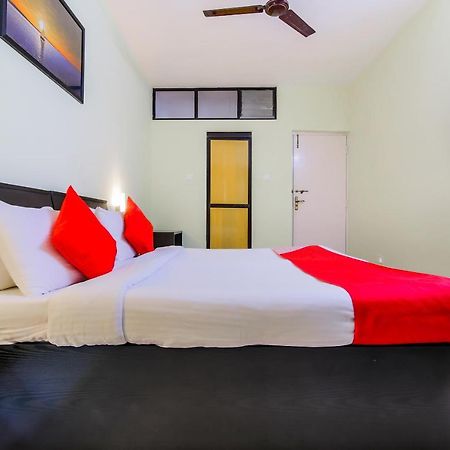 Oyo 24761 All Seasons Guest House 마드가온 외부 사진